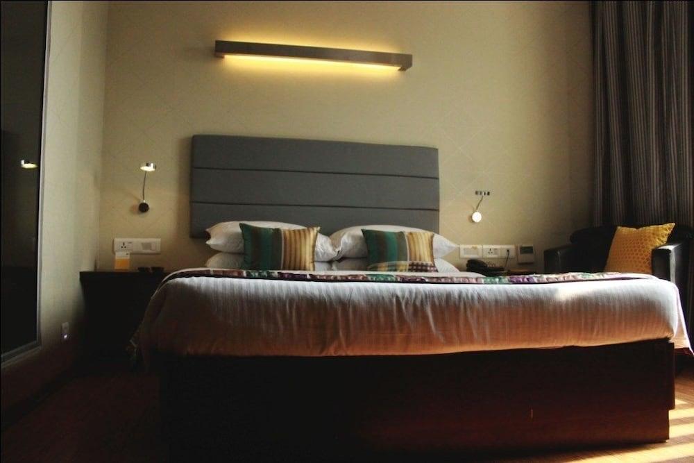 Keys Prima By Lemon Tree Hotels, Pimpri, Pune Exteriér fotografie