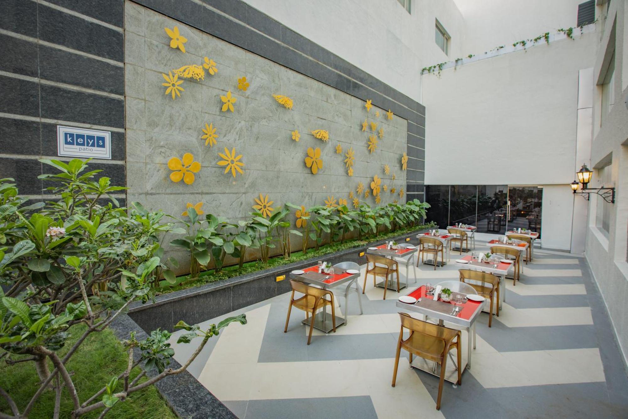 Keys Prima By Lemon Tree Hotels, Pimpri, Pune Exteriér fotografie